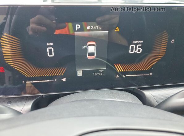 3KPFT4DEXTE310828 2026 KIA K4 Gray ხელსაწყოთა პანელის ხედი