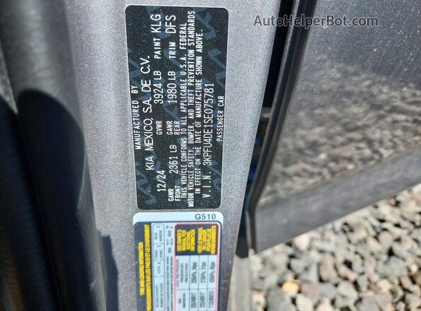 3KPFU4DE1SE075781 2025 KIA K4 Gray Widok komory silnika