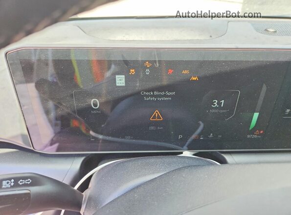 3KPFU4DE2SE124261 2025 KIA K4 White Instrument cluster view
