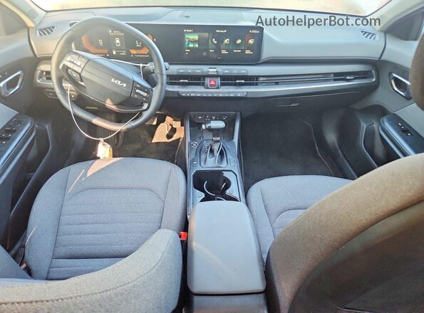 3KPFU4DE3SE115231 2025 KIA K4 White 