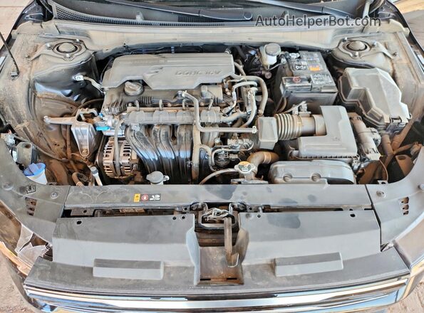 3KPFU4DE4SE016398 2025 KIA K4 Black Vista interior trasera