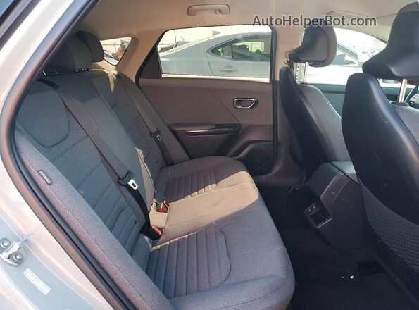 3KPFU4DE4SE192724 2025 KIA K4 Silver Rear seats view