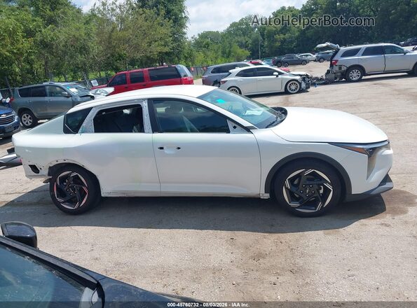 3KPFU4DE5SE014563 2025 KIA K4 White 360 interior view