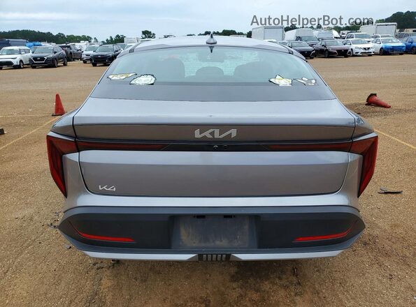 3KPFU4DE5SE174541 2025 KIA K4 Silver Vista trasera