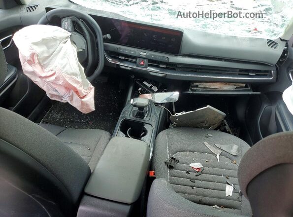 3KPFU4DE5SE174541 2025 KIA K4 Silver Vista del salpicadero