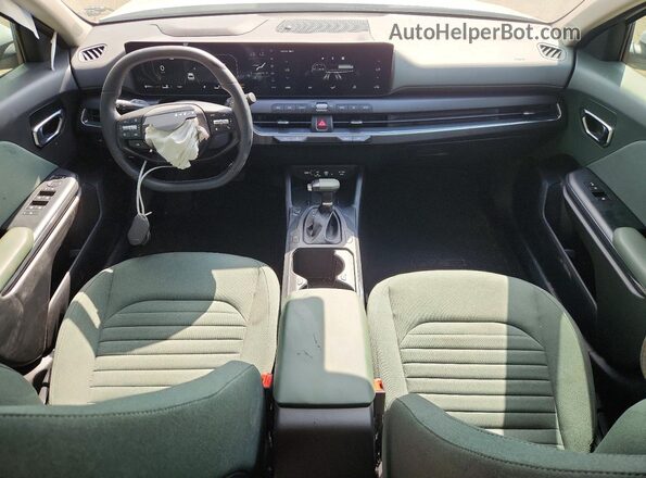 3KPFU4DE5SE201642 2025 KIA K4 White წინა პანელის ხედი