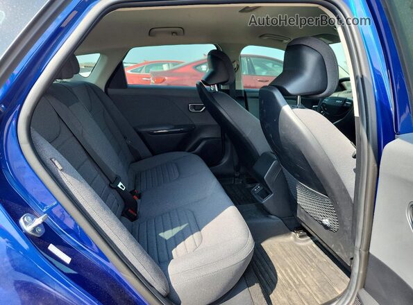 3KPFU4DE6SE022123 2025 KIA K4 Blue Rear seats view