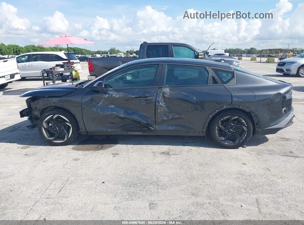 3KPFU4DE6SE033302 2025 KIA K4 Gray 360 interior view
