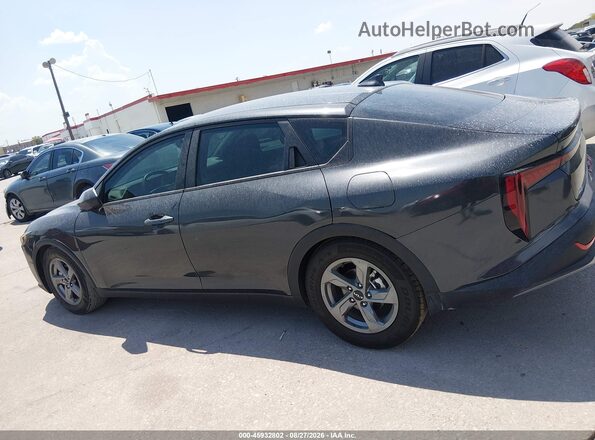 3KPFU4DE6SE211435 2025 KIA K4 Gray Vista interior de 360 grados