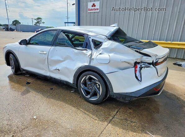 3KPFU4DE7SE009090 2025 KIA K4 Белый Задняя левая четверть