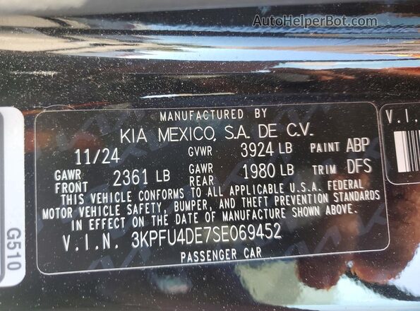 3KPFU4DE7SE069452 2025 KIA K4 Black Widok naklejki z numerem VIN