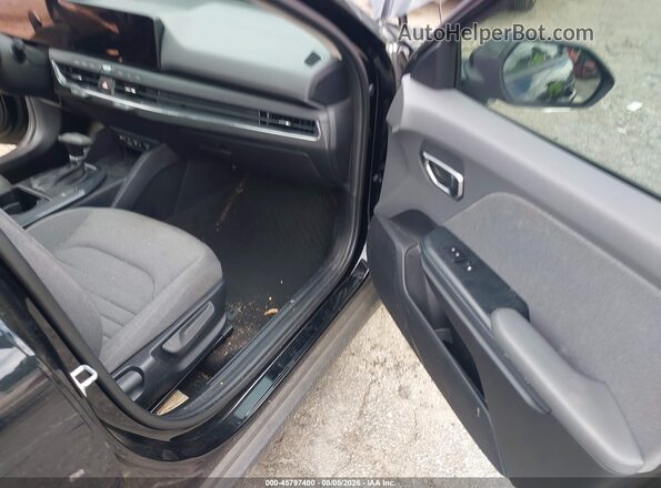 3KPFU4DE9SE056749 2025 KIA K4 Black Front interior view