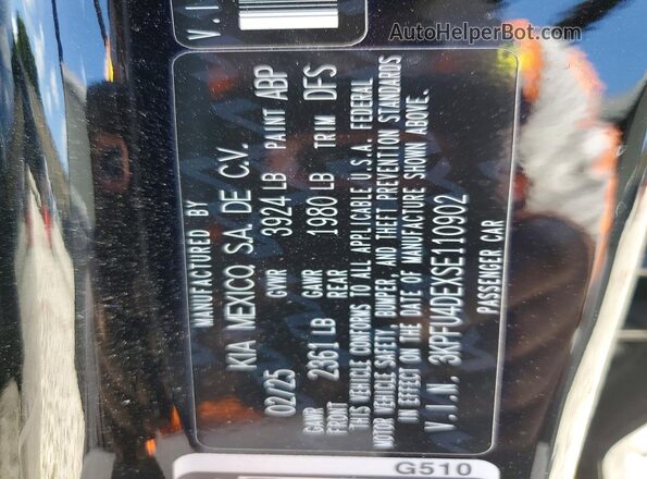 3KPFU4DEXSE110902 2025 KIA K4 Black Vista de la etiqueta del VIN