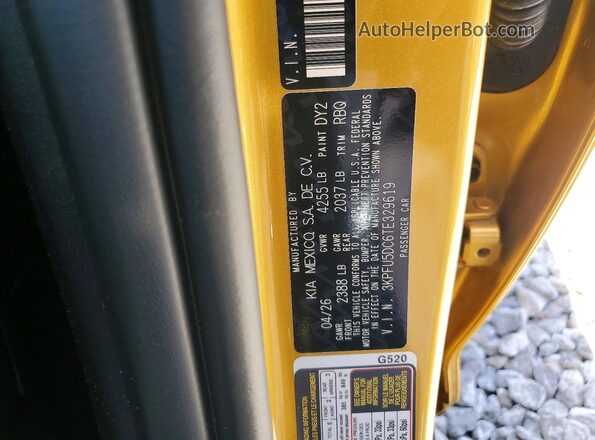 3KPFU5DC6TE329619 2026 KIA K4 Gold Vista de la etiqueta del VIN