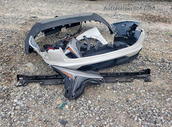 3KPFW4DC2SE164915 2025 KIA K4 White Vista del compartimento del motor