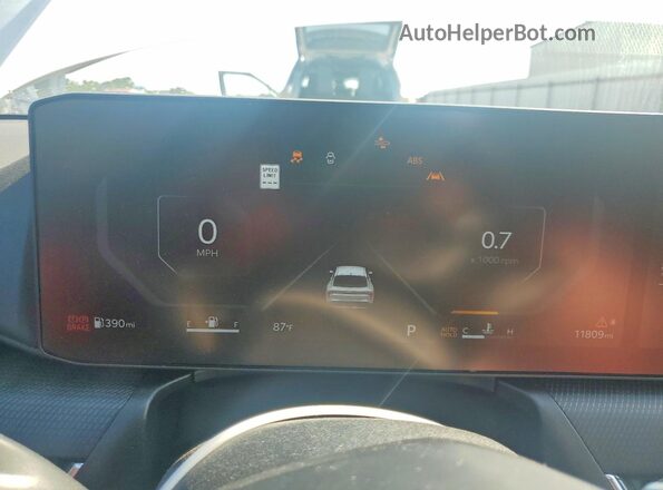 3KPFW4DE0SE170505 2025 KIA K4 White ხელსაწყოთა პანელის ხედი