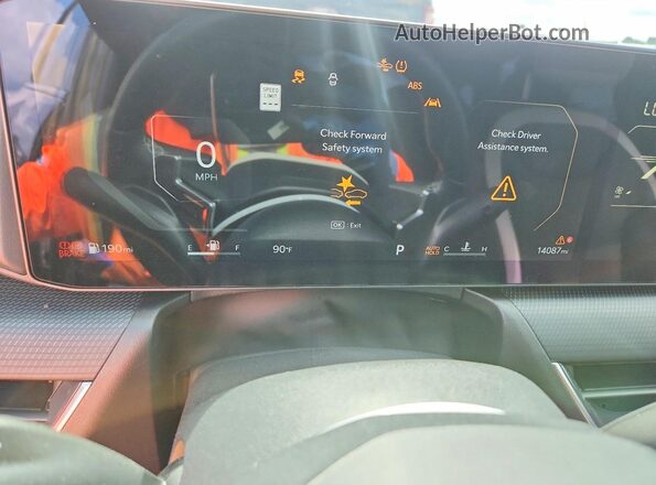 3KPFW4DE2SE055646 2025 KIA K4 Black Vista del cuadro de instrumentos