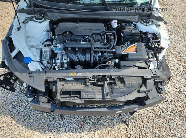 3KPFW4DE3SE225321 2025 KIA K4 White Սալոնի հետևի տեսք
