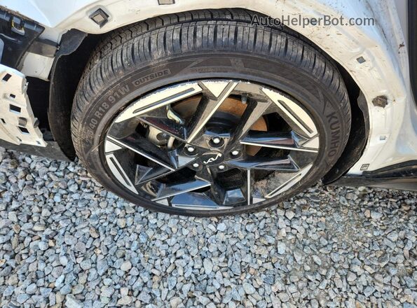 3KPFW4DE3SE225321 2025 KIA K4 White 