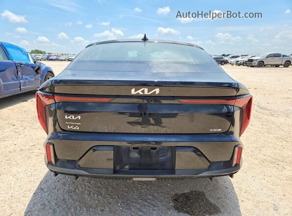 3KPFW4DE8SE093589 2025 KIA K4 Black Հետևի տեսք