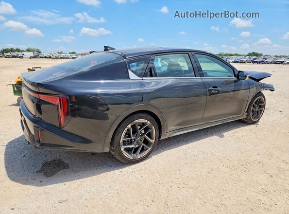 3KPFW4DE8SE093589 2025 KIA K4 Black Հետևի աջ