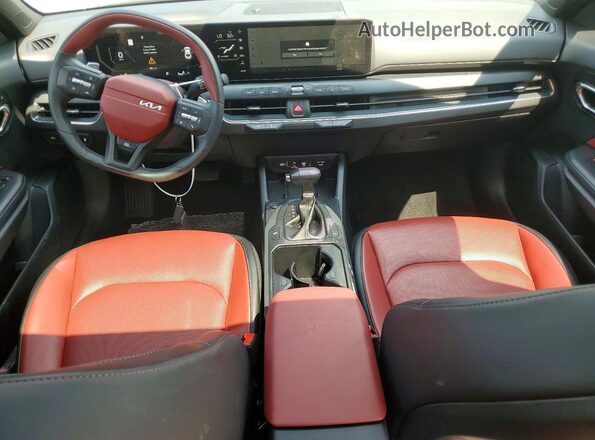 3KPFW4DE9SE140239 2025 KIA K4 Gray Widok deski rozdzielczej