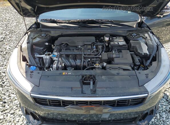 3KPFW4DE9SE140239 2025 KIA K4 Gray Widok wnętrza z tyłu