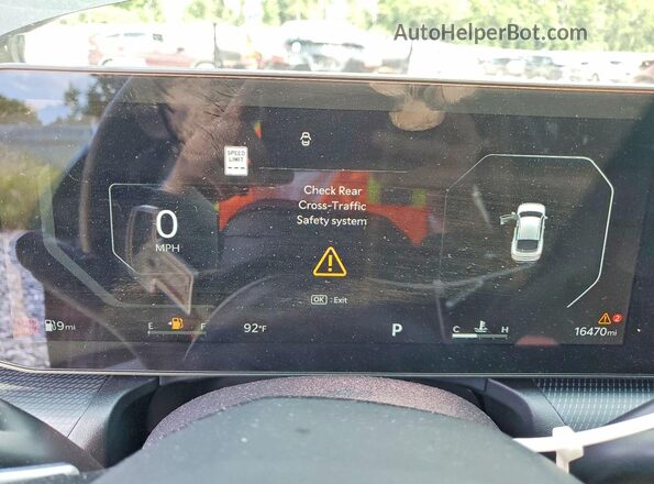 3KPFW4DE9SE140239 2025 KIA K4 Gray Widok zestawu wskaźników