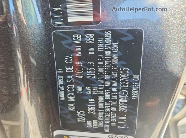 3KPFW4DEXTE270905 2026 KIA K4 Gray Vista del compartimento del motor