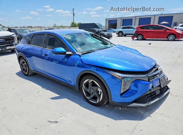 3KPFX5DE0TE321301 2026 KIA K4 Blue Przód prawy