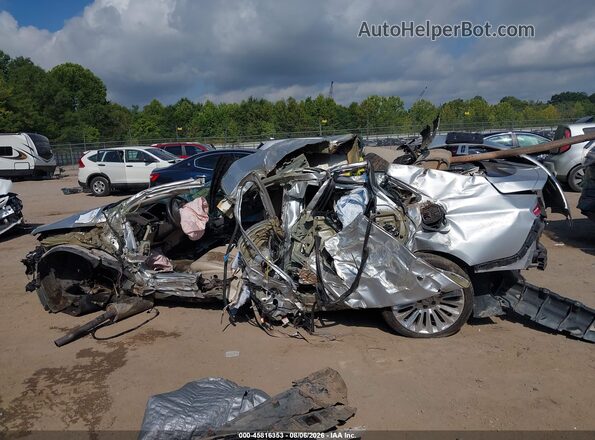 3LN6L2G92GR617052 2016 LINCOLN MKZ Silver Rear interior view
