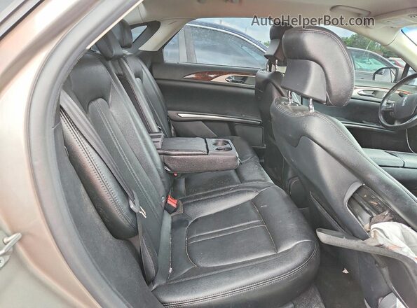3LN6L2G99GR600233 2016 LINCOLN MKZ Tan Vista de los asientos traseros
