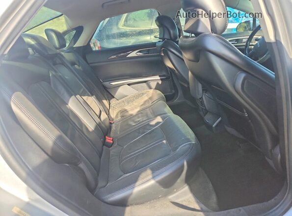 3LN6L2GK2GR606233 2016 LINCOLN MKZ Silver Widok tylnych siedzeń