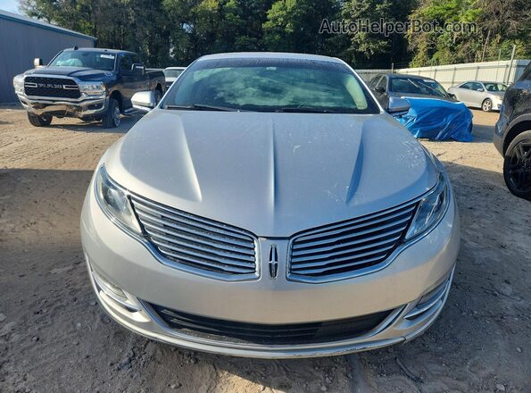 3LN6L2GK2GR606233 2016 LINCOLN MKZ Silver Widok z przodu