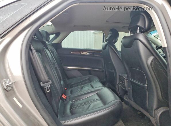 3LN6L2GK5GR607005 2016 LINCOLN MKZ Gray Rear seats view