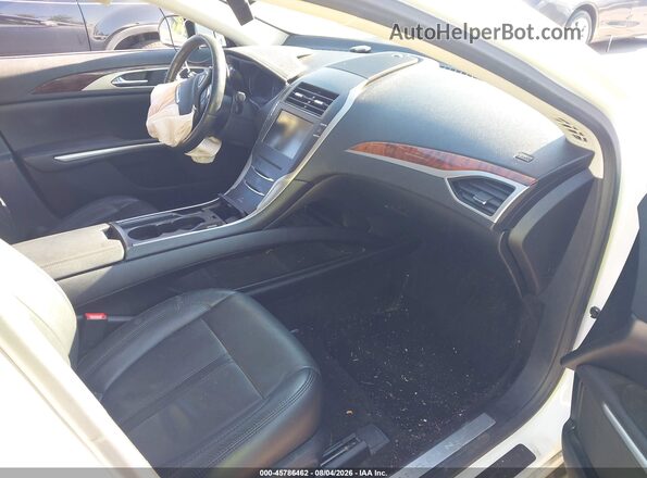 3LN6L2J90GR621092 2016 LINCOLN MKZ White Front interior view