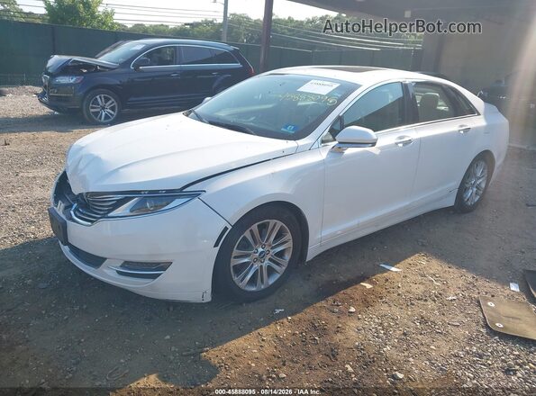 3LN6L2J95GR604871 2016 LINCOLN MKZ Белый Передняя левая четверть