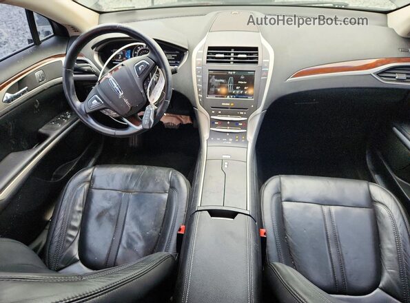 3LN6L2LU0GR629730 2016 LINCOLN MKZ Black Vista del salpicadero