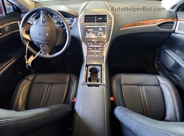 3LN6L2LU3FR620194 2020 LINCOLN MKZ Black Widok deski rozdzielczej
