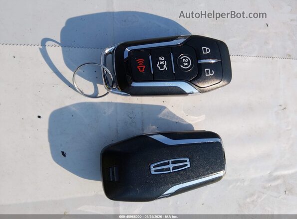 3LN6L2LU5GR631666 2016 LINCOLN MKZ HYBRID Burgundy Vista del salpicadero