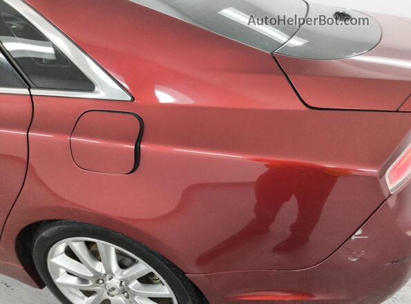 3LN6L2LU7GR634438 2016 LINCOLN MKZ Red 