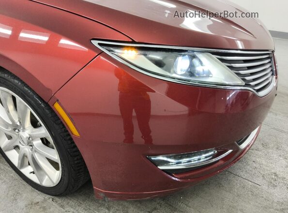 3LN6L2LU7GR634438 2016 LINCOLN MKZ Red 