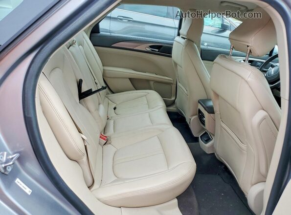 3LN6L5A91LR604006 2020 LINCOLN MKZ Silver Vista de los asientos traseros