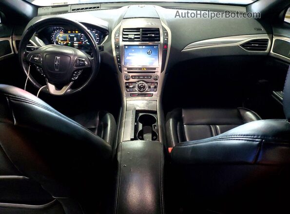 3LN6L5A94LR614058 2020 LINCOLN MKZ Black Widok deski rozdzielczej