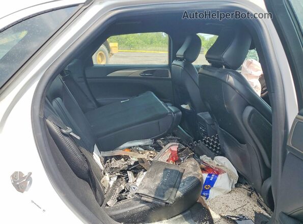 3LN6L5A97LR605970 2020 LINCOLN MKZ White Հետևի նստատեղերի տեսք