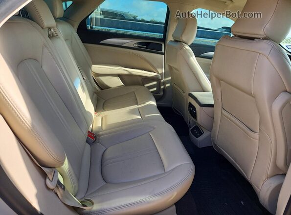 3LN6L5A99LR605727 2020 LINCOLN MKZ Beige უკანა სავარძლების ხედი