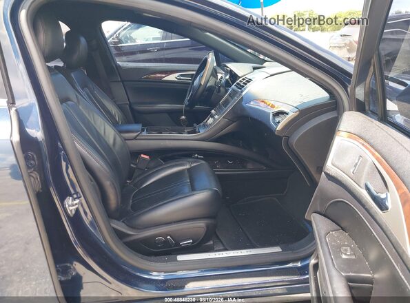 3LN6L5CC9HR627162 2017 LINCOLN MKZ Dark Blue Front interior view