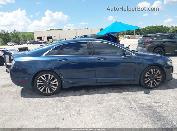 3LN6L5CC9HR627162 2017 LINCOLN MKZ Dark Blue Rear interior view