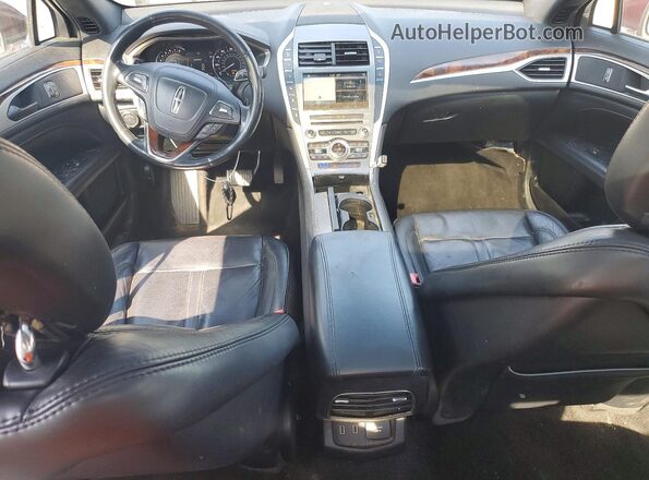 3LN6L5EC5HR657689 2017 LINCOLN MKZ Maroon Вид панелі приладів