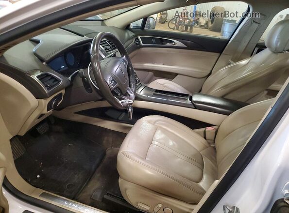 3LN6L5F91HR653464 2017 LINCOLN MKZ White Front interior view